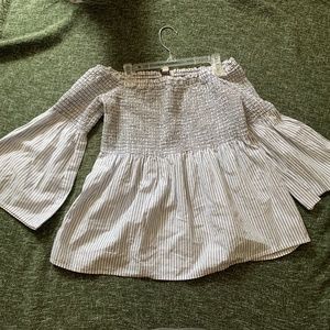 **LIKE NEW** Loft Off-The-Shoulder Blouse